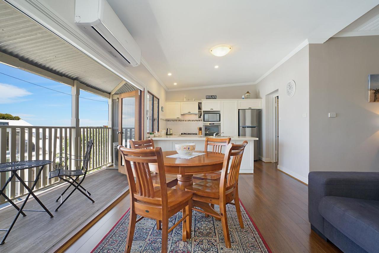 Newcastle Short Stay Accommodation - Vista Apartment Екстериор снимка