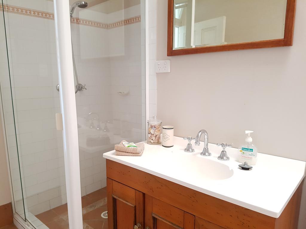 Newcastle Short Stay Accommodation - Vista Apartment Екстериор снимка