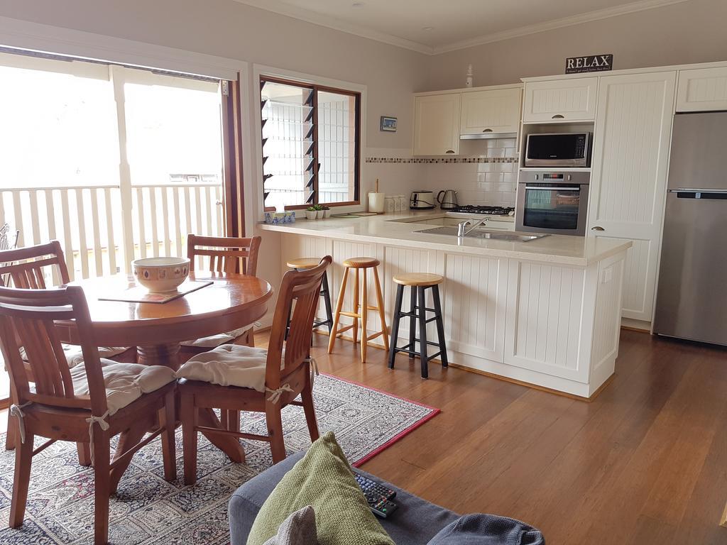 Newcastle Short Stay Accommodation - Vista Apartment Екстериор снимка